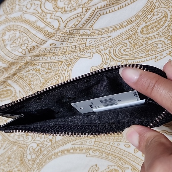 Michael Kors monogram zip wallet - Picture 3 of 5